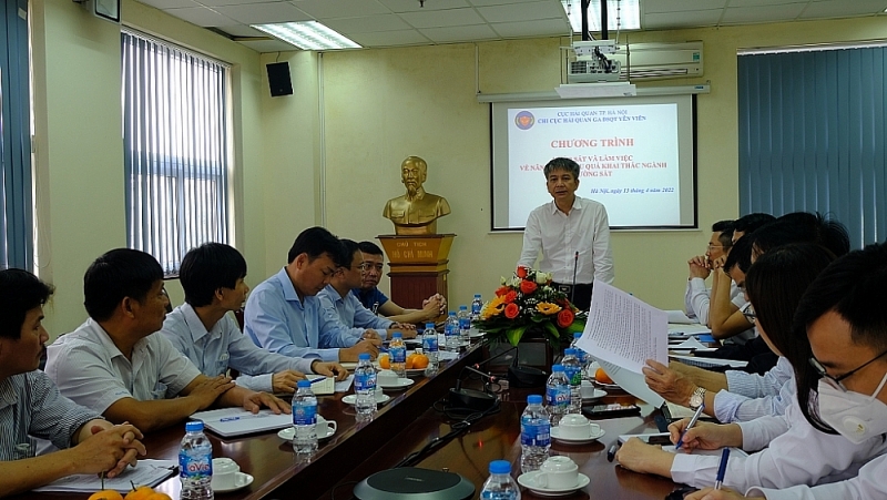 Deputy Director General Mai Xuan Thanh speak at the meeting. Photo: N.Linh