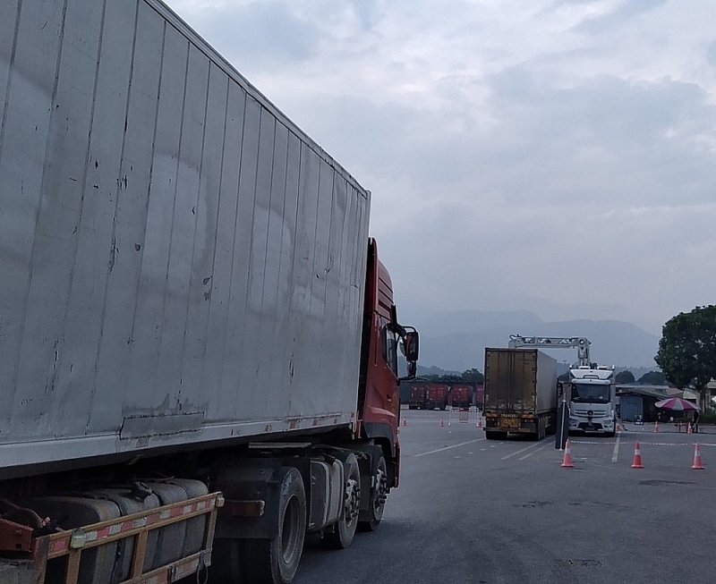 Lao Cai Customs is equipped with mobile container scanning machine, which has contributed to improving the efficiency of state management of customs.