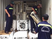 Seize smuggled shipment of over 300 sets of used air conditioner at Cai Lai port