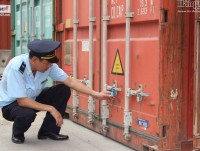 Handling 2,748 scrap containers stored at seaports