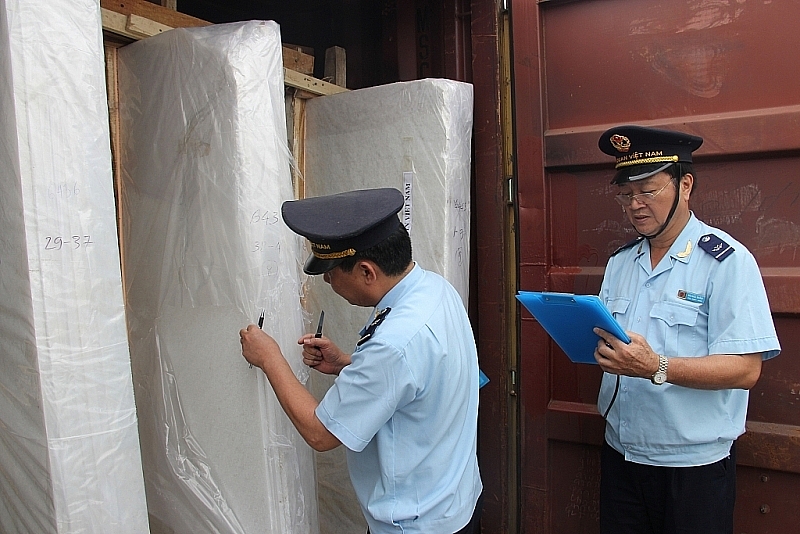 turnover of taxable goods in hai phong customs decreases 265 million