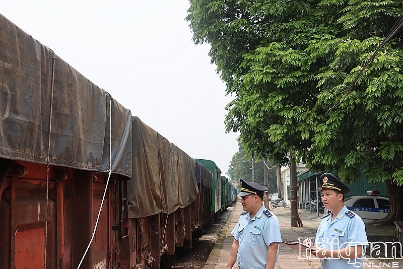 revenue collection at lao cai international railway station customs branch achieves 45