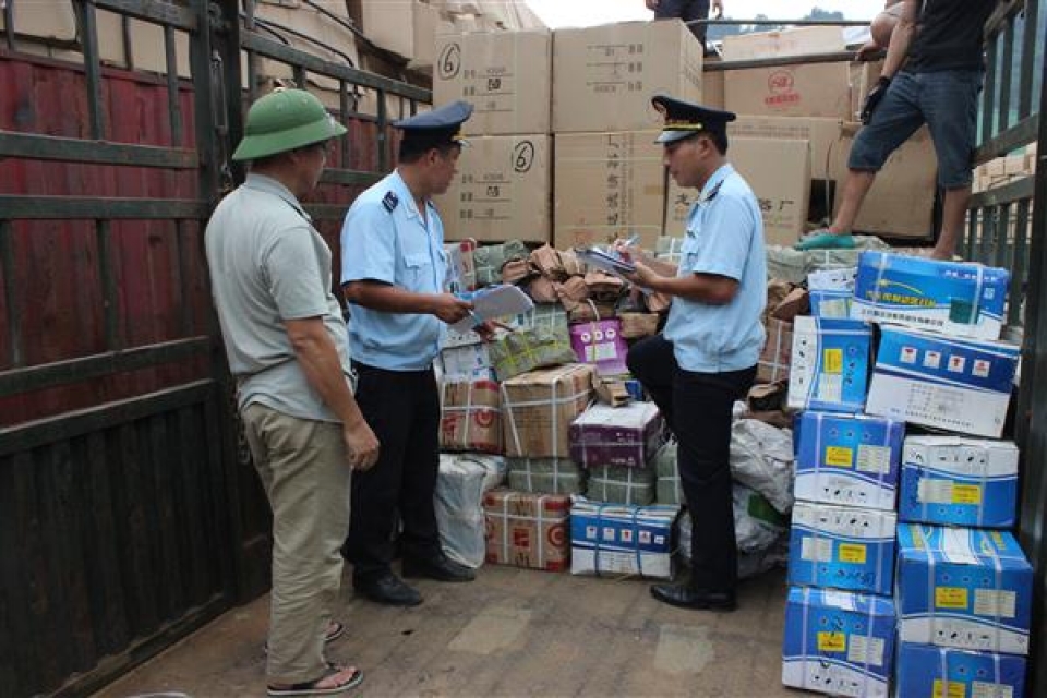 lang son stop clearance to do physical inspection 17 transit cargo containers
