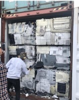 Hai Phong Customs discovered two scrap containers