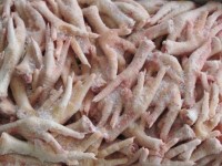 Customs has been supervising strictly an imported container from Poland of chicken feet suspected of infection