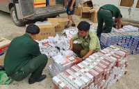 Seizing a truck transporting contraband in An Giang