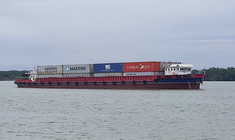 Transporting dozens of containers from Bac Ninh to Tan Cang port -HICT