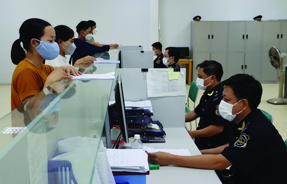 Piloting support for enterprises voluntarily complying with Customs Law