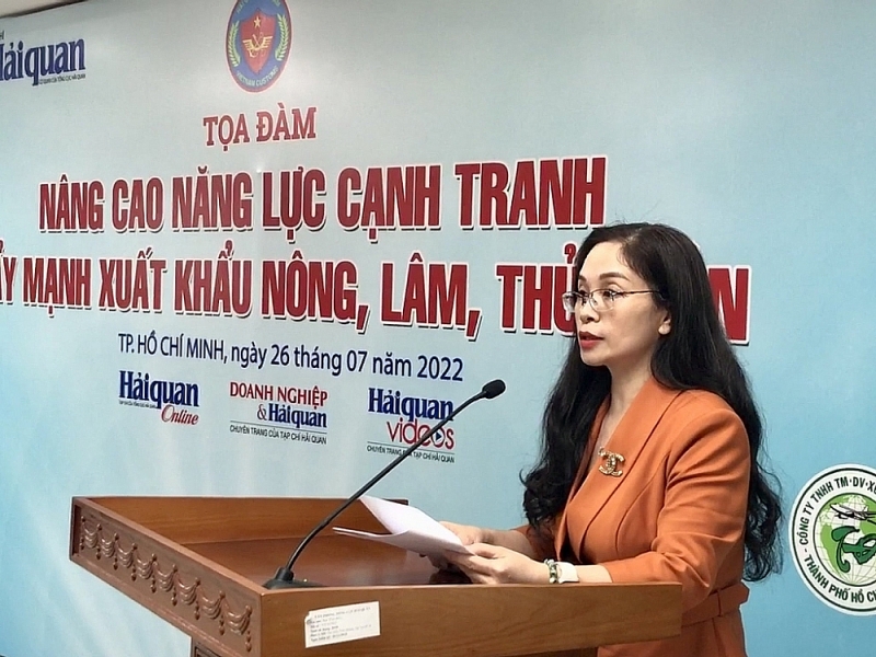 Editor-in-Chief of Customs News Vu Thi Anh Hong made an opening speech. Photo: C.L
