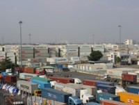82 backlog cargo containers have been auctioned at Cat Lai port