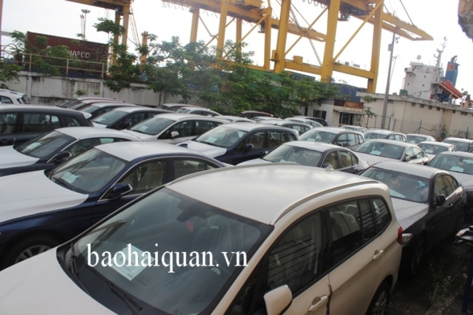 hundreds of bmw cars dry in the sun at vict