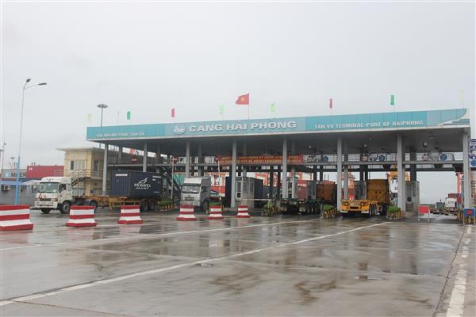 15 enterprises coordinate with customs to supervise in hai phong port