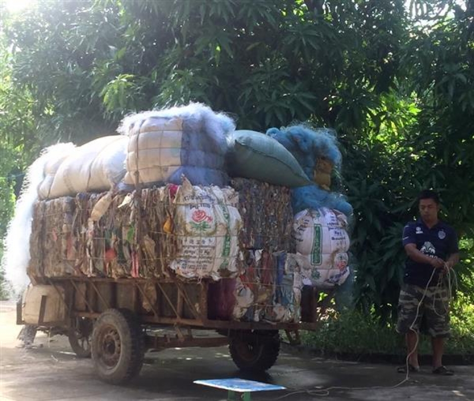 seizing more than 12 tons of smuggled wastage