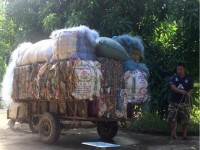 Seizing more than 1.2 tons of smuggled wastage