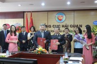 Vietnam Customs signs agreement with 5 banks to implement online tax payment 24/7
