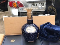 Seize a case of transporting illegally 210 bottles of foreign wine Chivas Royal Salute and Beluga Export