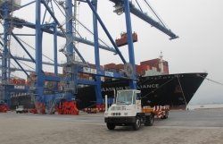 Hai Phong Customs cooperates to inspect the collection of seaport fees