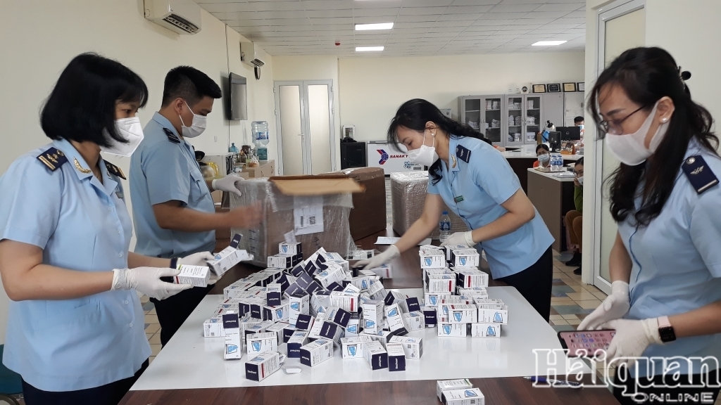 17,000 pills of smuggled medicines for Covid-19 treatment and cancer treatment detected