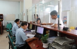 Lang Son Customs announces temporarily suspending entry and exit of 161 cases of tax debt