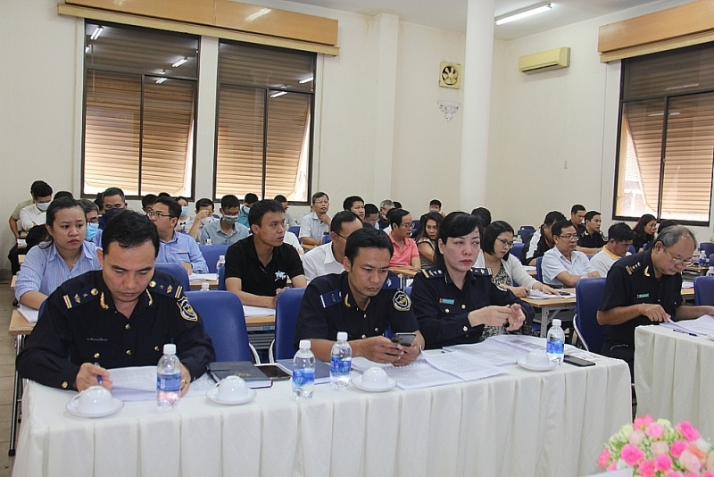 Enterprises agree with the recommendations of the Customs to avoid errors. Photo: T.H