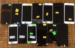 Tan Son Nhat International Airport Customs coordinates to seize nearly 250 used mobile phones