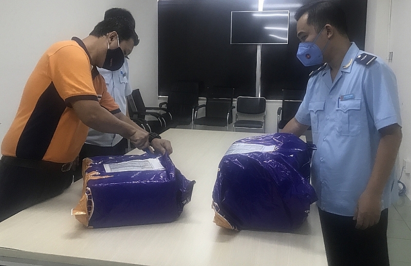 Two parcels contained smuggled medicines. Photo: T.H