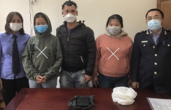 Nghe An Customs catch two people transporting heroin to Hanoi