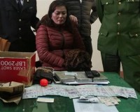 Ha Tinh Customs and Coast guard seize 3 bars of heroin
